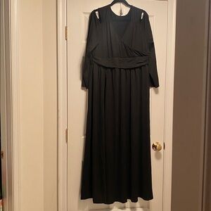 Topjini Black Cold Shoulder Long Sleeve Maxi Dress…size 5XL